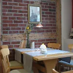 Hotel Zur Faehrbruecke Stralsund