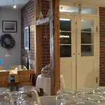 Zur Faehrbruecke 3* 施特拉尔松德