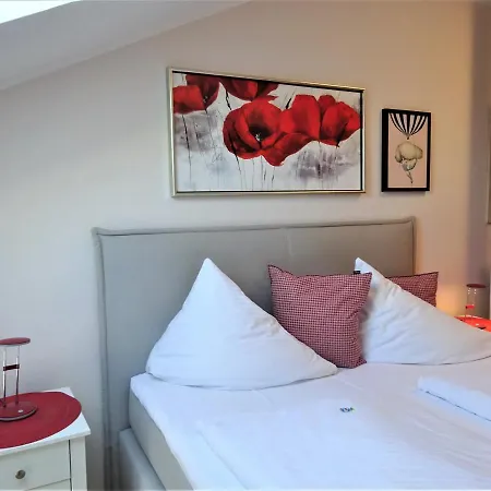 Hotel Zur Faehrbruecke 3*