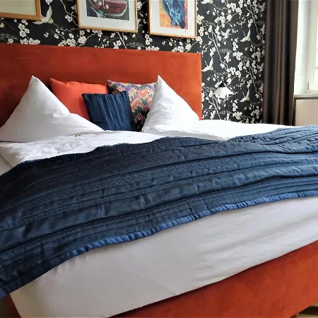 Zur Fährbrücke Hotel 3*