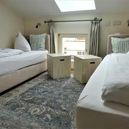 Zur Fährbrücke Hotel 3*