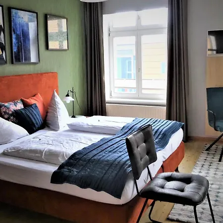 Zur Faehrbruecke Hotel 3*