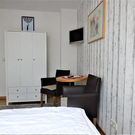 Hotel Zur Fährbrücke Stralsund