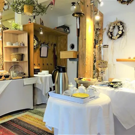 Zur Faehrbruecke Hotel Stralsund