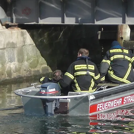 Hotel Zur Faehrbruecke Stralsund