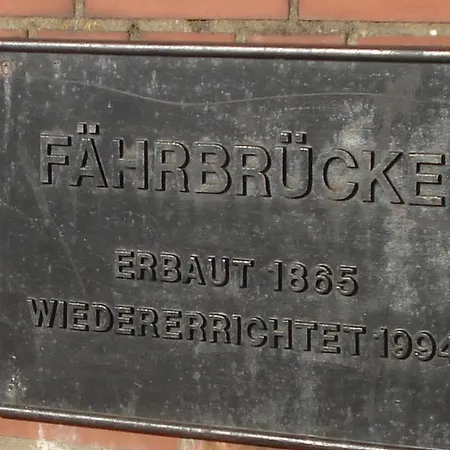 Zur Faehrbruecke Stralsund