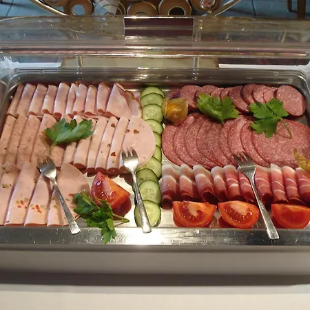 Hotel Zur Faehrbruecke Stralsund