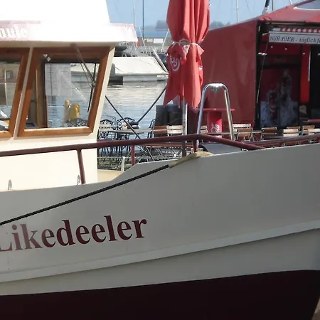 Zur Faehrbruecke Stralsund