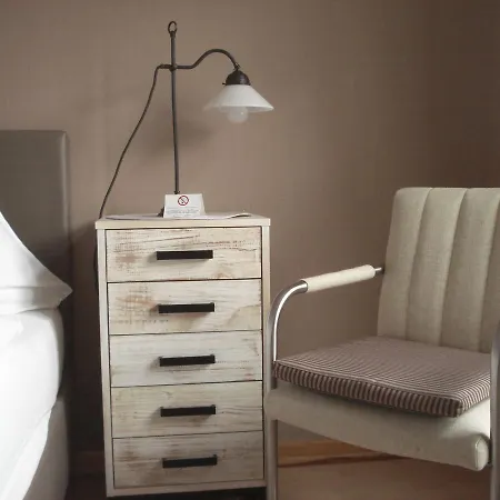 Zur Faehrbruecke Hotel Stralsund